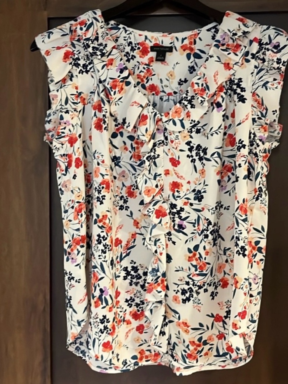Ann Taylor White Floral Ruffle Sleeveless Blouse Size S